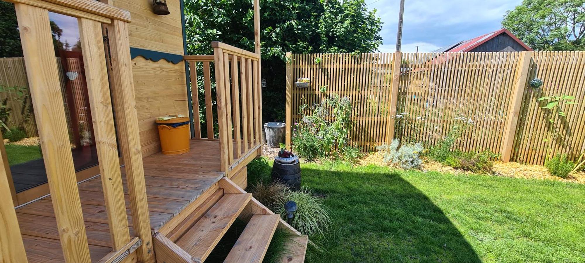 Roulotte A La Ferme Buissonniere Vila La Lande-de-Louge Exterior foto